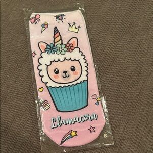 5/$20 Llama No Show Socks NEW